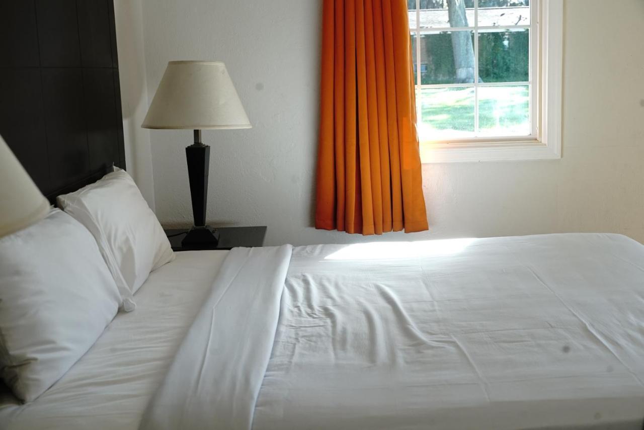 Inn On 17 Savannah Luaran gambar
