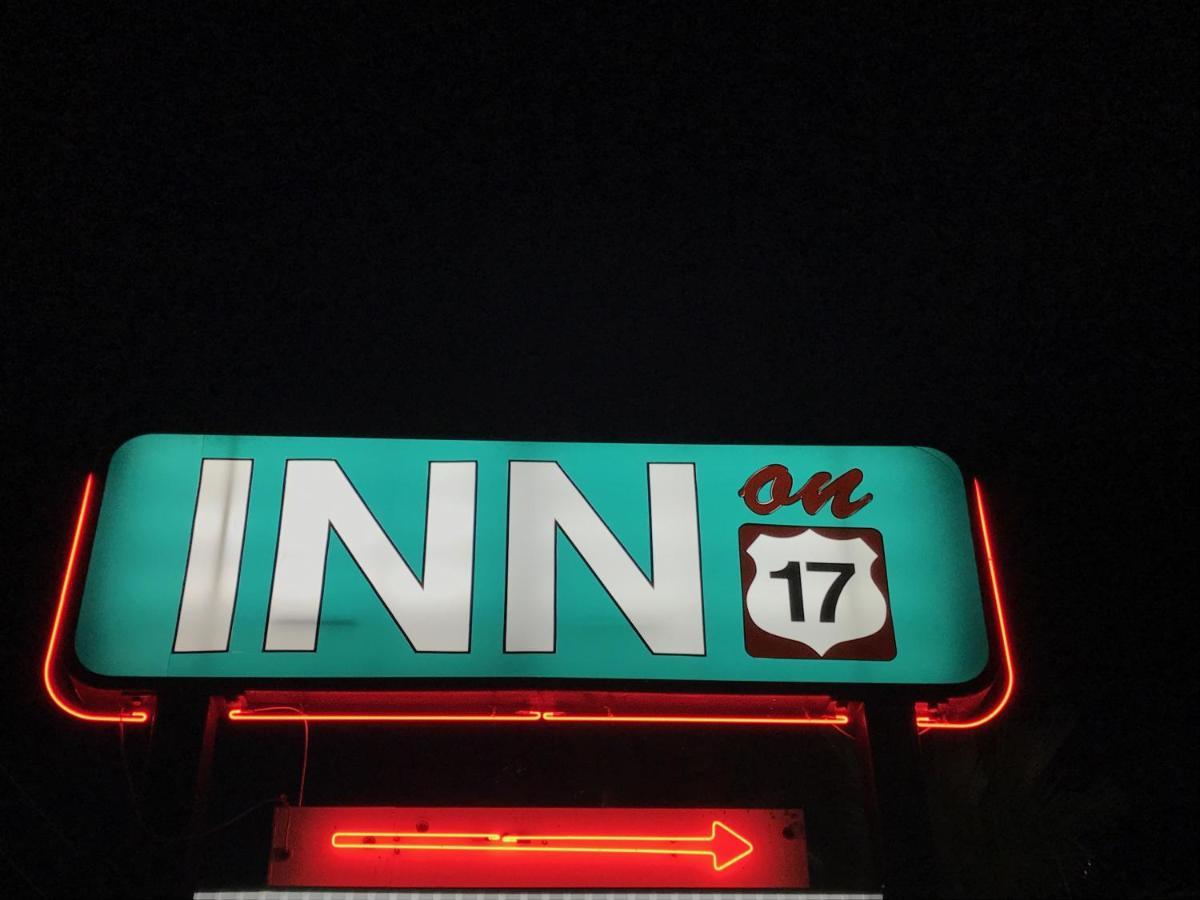 Inn On 17 Savannah Luaran gambar
