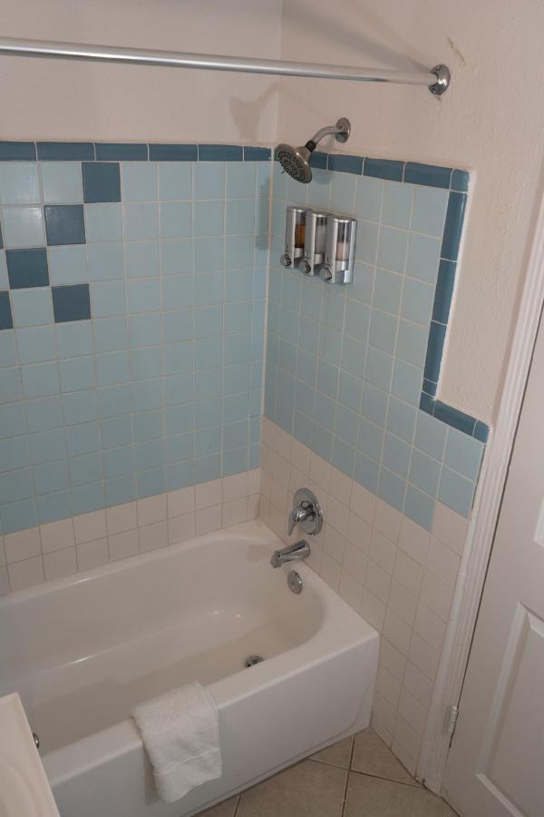 Inn On 17 Savannah Luaran gambar